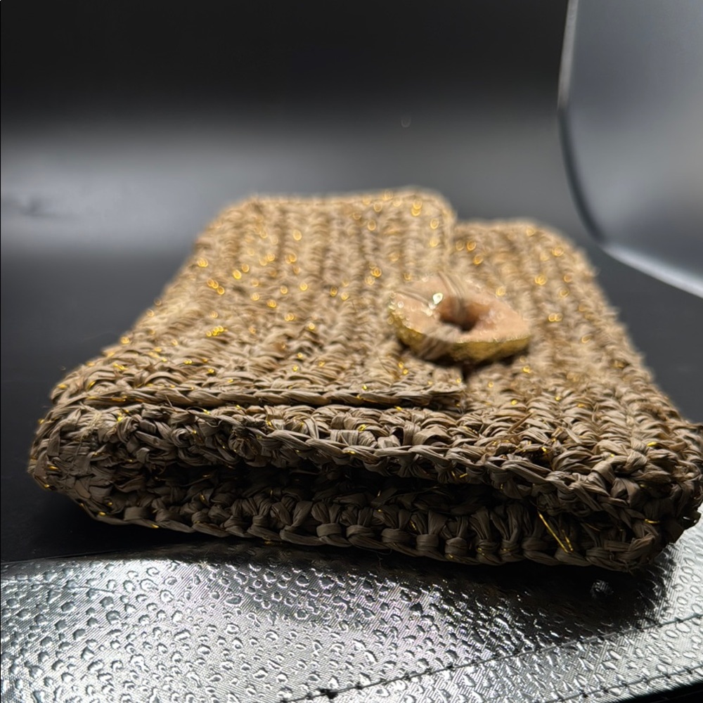 Tommy Bahama Raffia Metallic Stone accent Woven Bag Tan Clutch - Picture 4 of 8